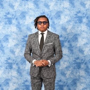 Meet your Posher, Tyler